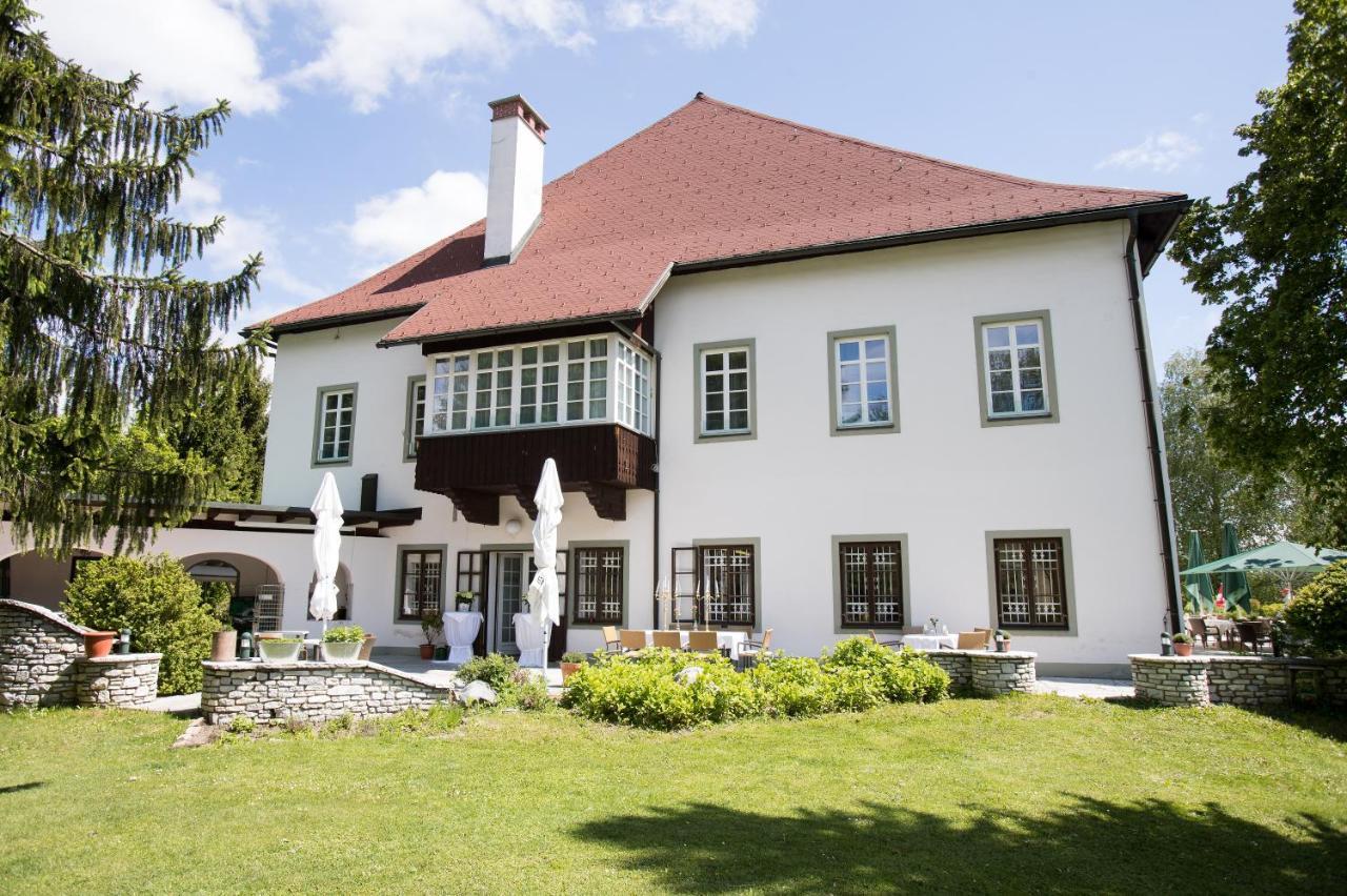 Gödersdorf Suiten Schloss Finkenstein מראה חיצוני תמונה